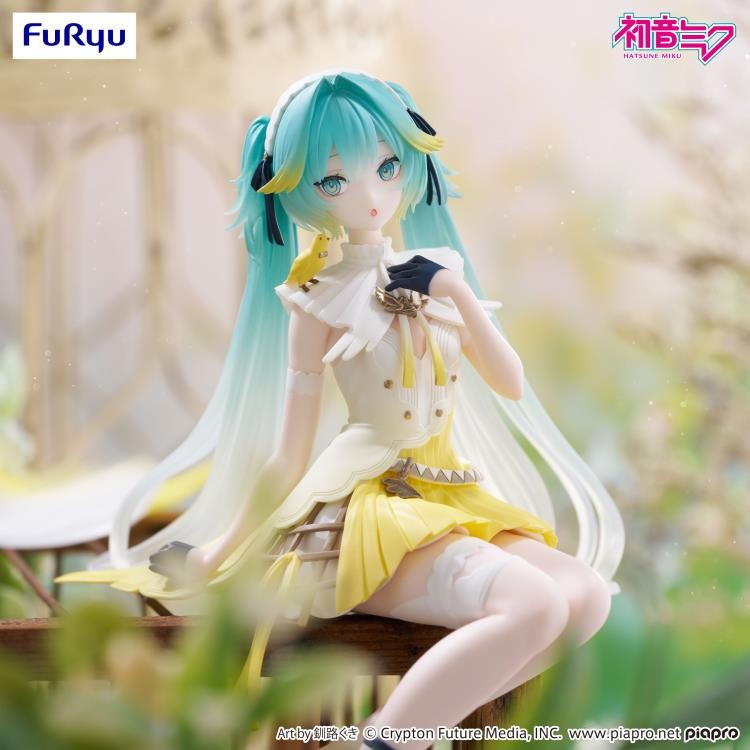 Hatsune Miku Cnary Bird Noodle Stopper Figure