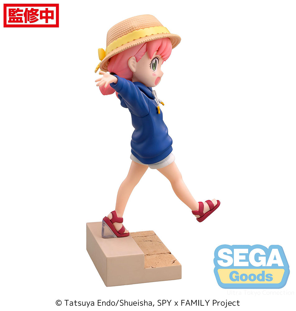 Spy X Family Anya Forger Resort! Luminasta Figure