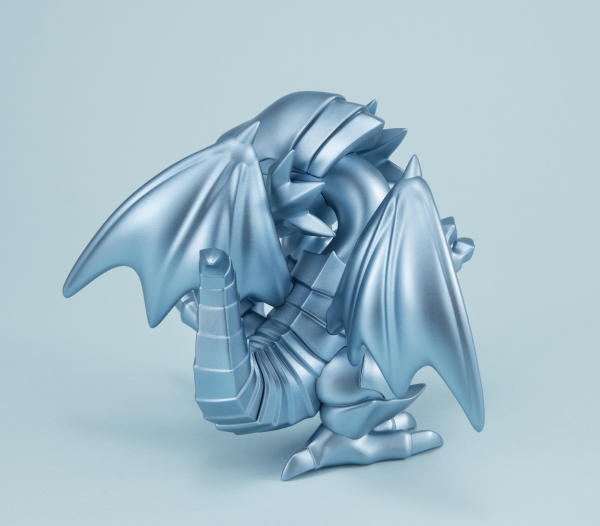 Yu-Gi-Oh! Duel Monsters Blue-Eyes White Dragon Megatoon Statue